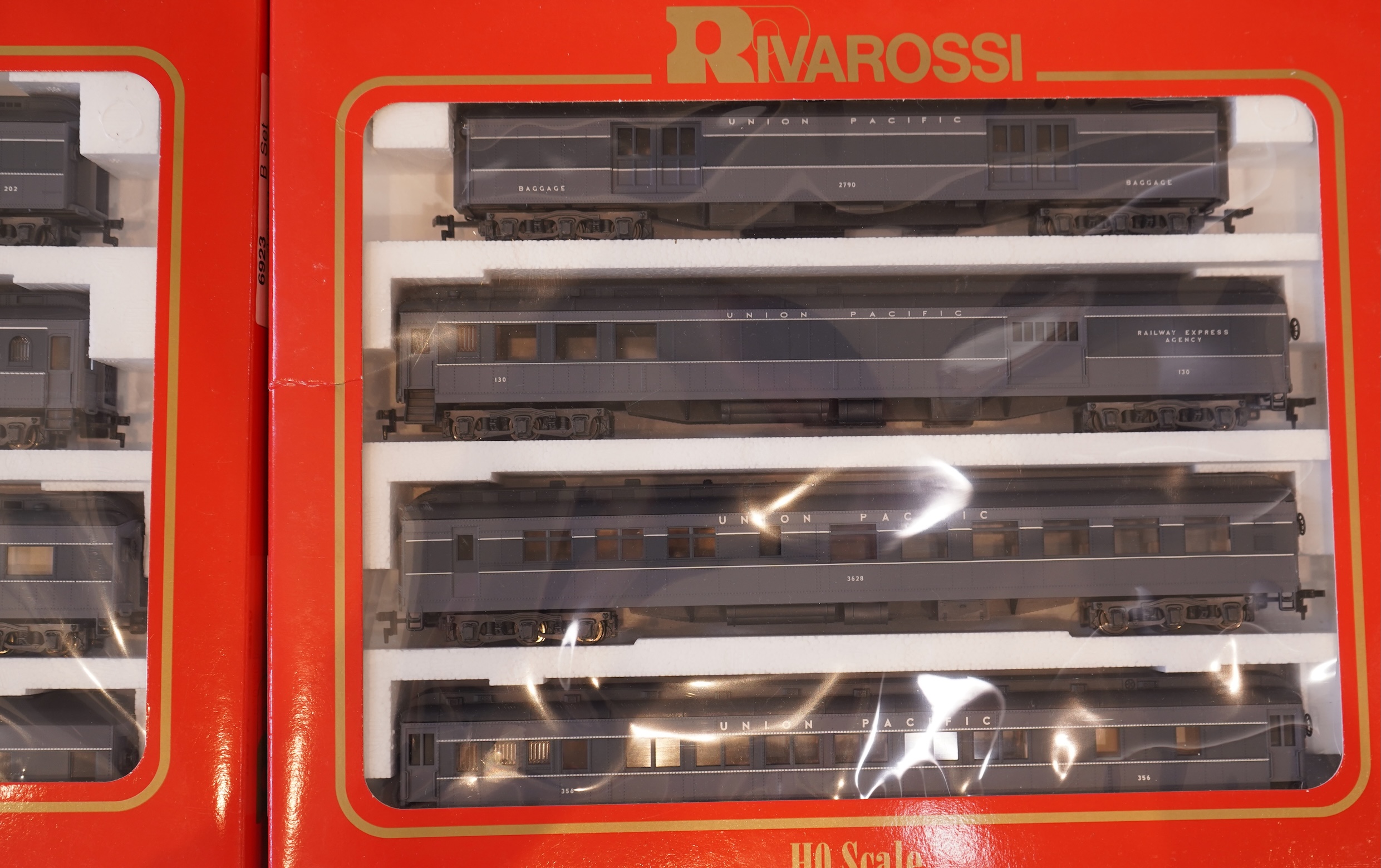 Two boxed Rivarossi 1920s Union Pacific coach packs; A Set (6922) and B Set (6923), both containing four coaches, together with four additional individually boxed coaches; (2641, 2x 2642, and 2643)